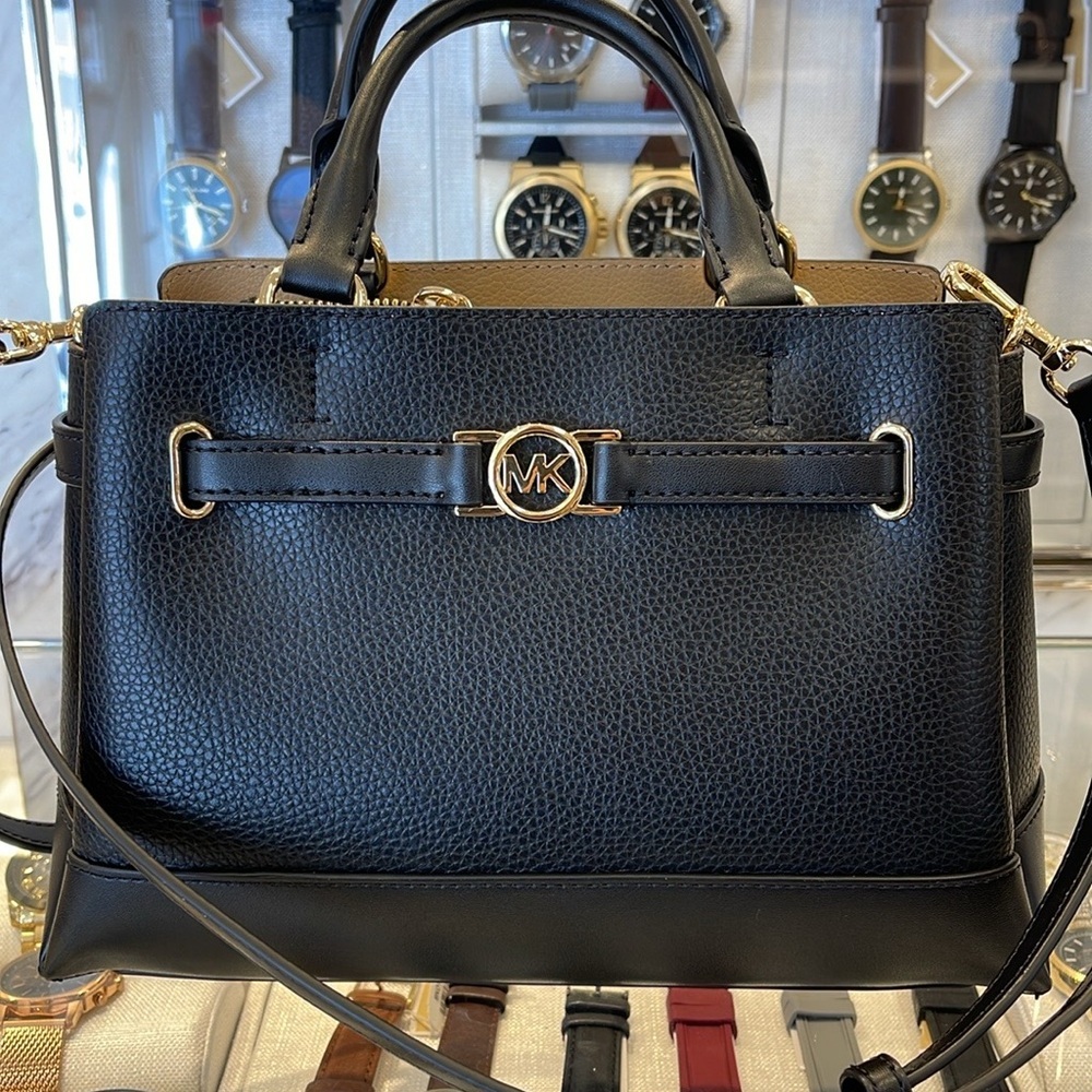 Michael Kors Reed Small Satchel Crossbody Center Zip Bag
Color: Black
NWT - Picture 12 of 16